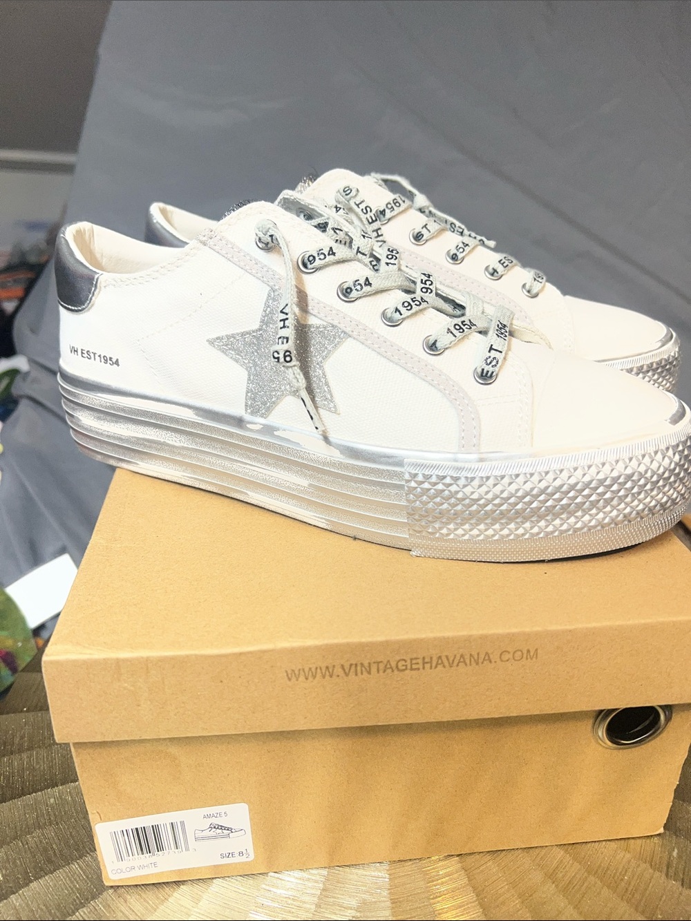 Vintage Havana Amaze 5 White Sneakers with Silver Glitter Star